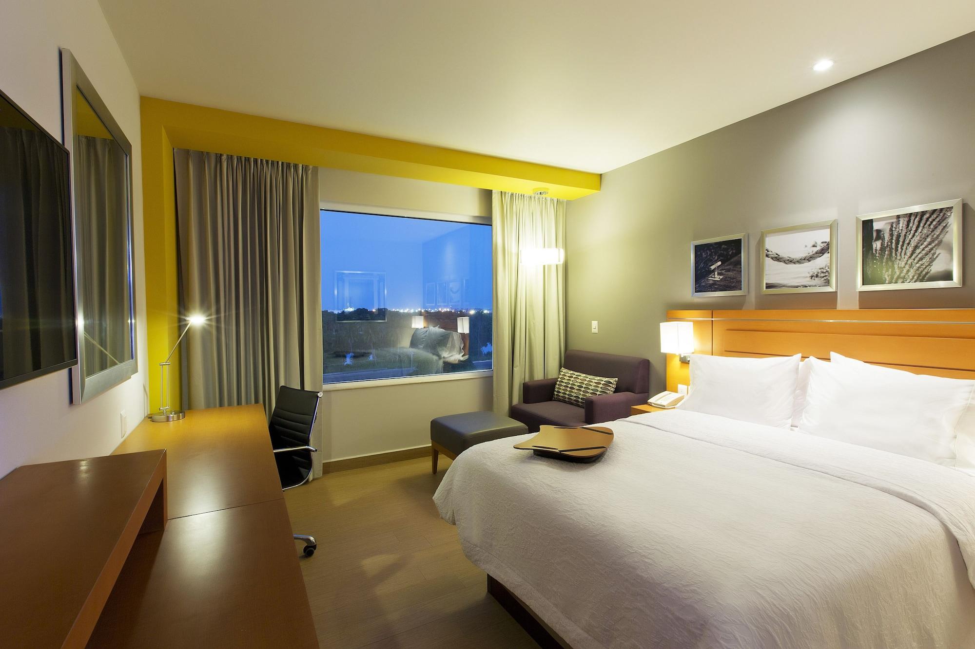 Hampton Inn & Suites By Hilton Paraiso Ngoại thất bức ảnh