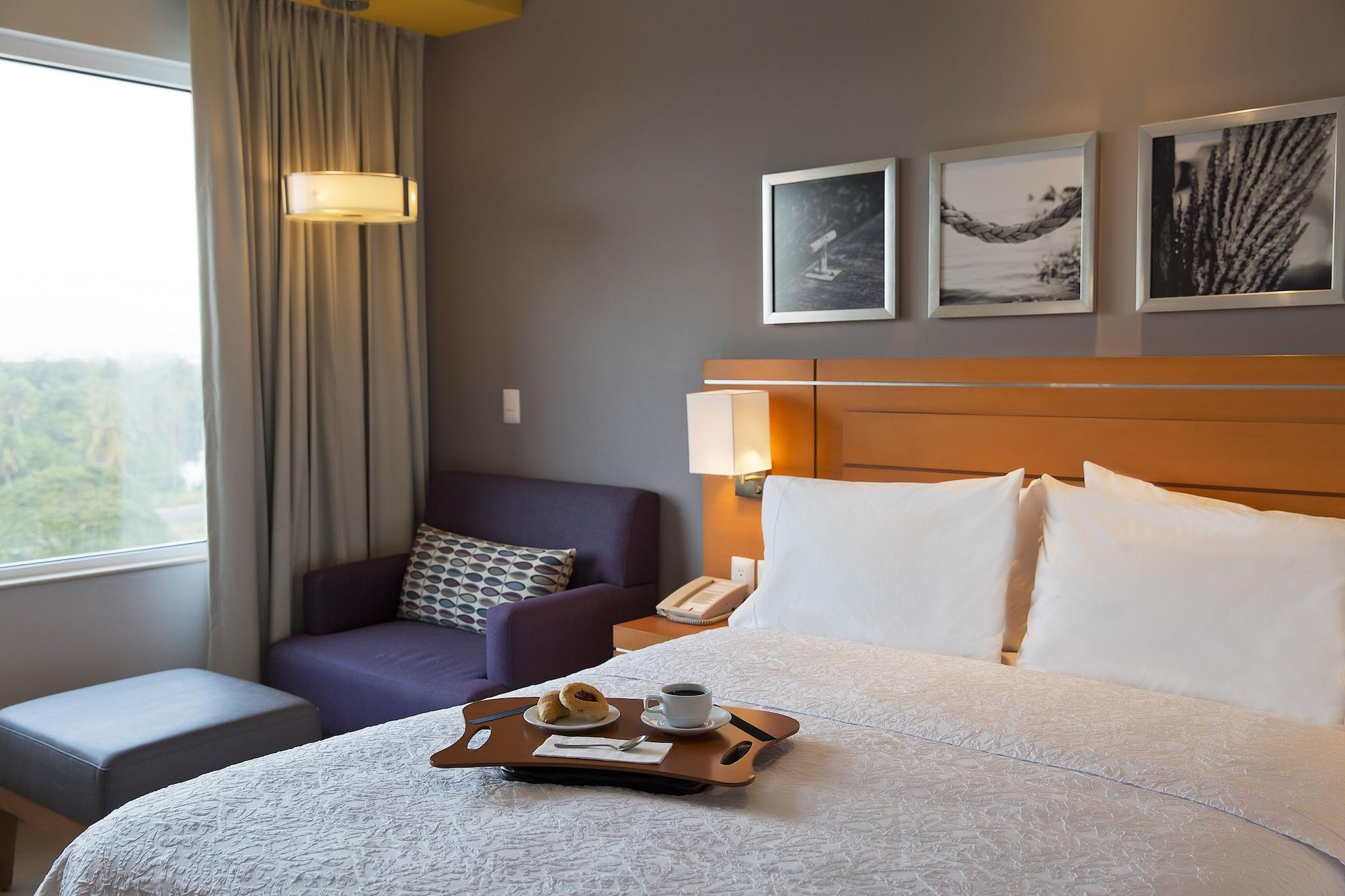 Hampton Inn & Suites By Hilton Paraiso Ngoại thất bức ảnh