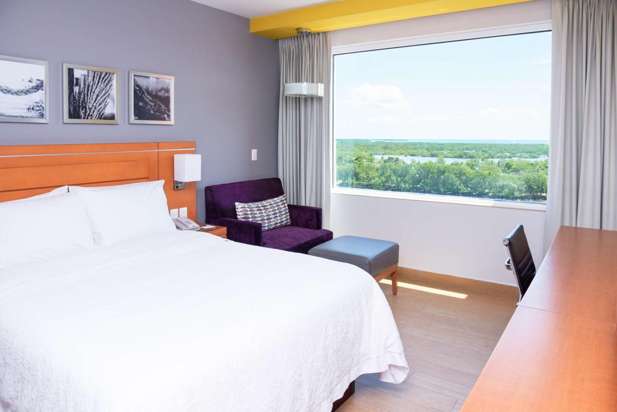 Hampton Inn & Suites By Hilton Paraiso Ngoại thất bức ảnh