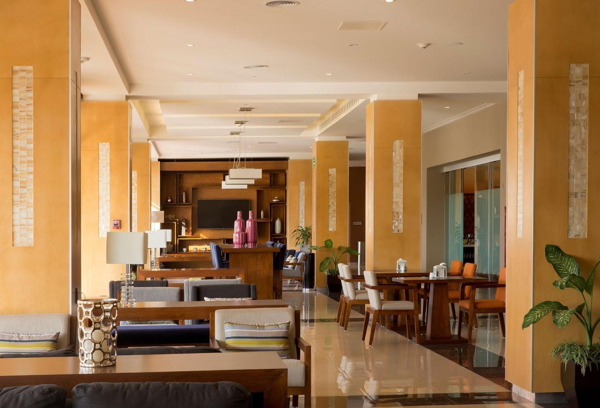Hampton Inn & Suites By Hilton Paraiso Ngoại thất bức ảnh